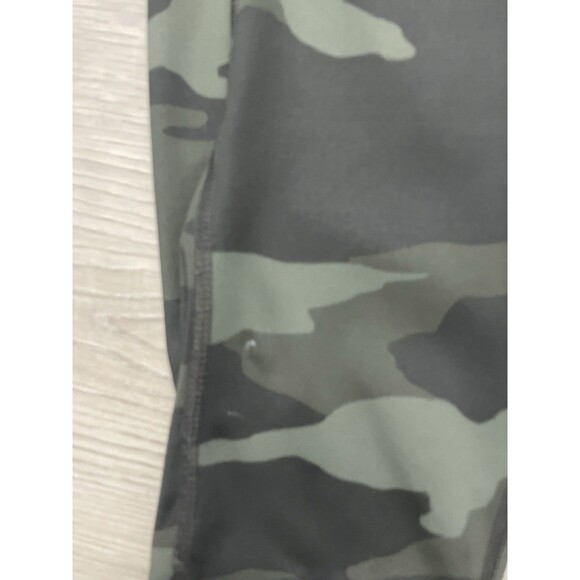 Athleta green camo leggings 7/8 pockets yoga workout exercise size small - Picture 4 of 9